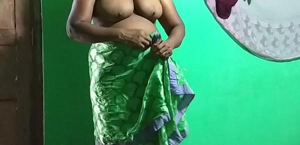 Tamil Malayam Sax Com - Desi indian horny tamil telugu kannada malayalam hindi vanitha showing big  boobs and shaved pussy press hard boobs press nip rubbing pussy  masturbation using green candle 1886 Porn Videos
